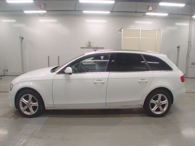 AUDI A4 2013