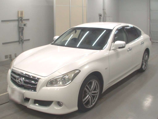 NISSAN FUGA 2011