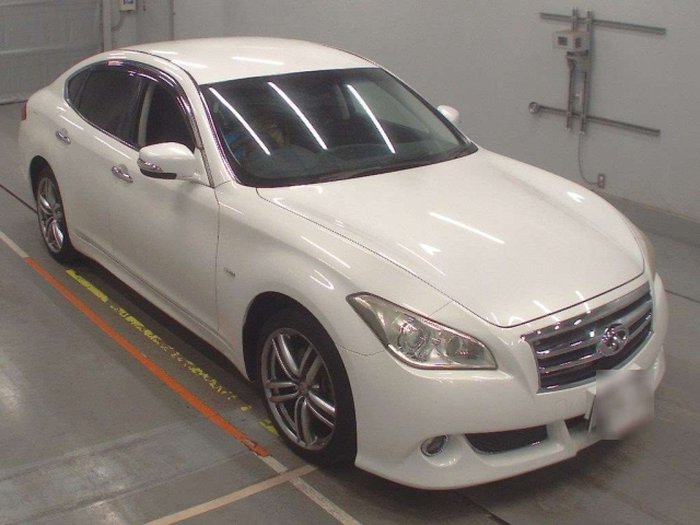 NISSAN FUGA 2011