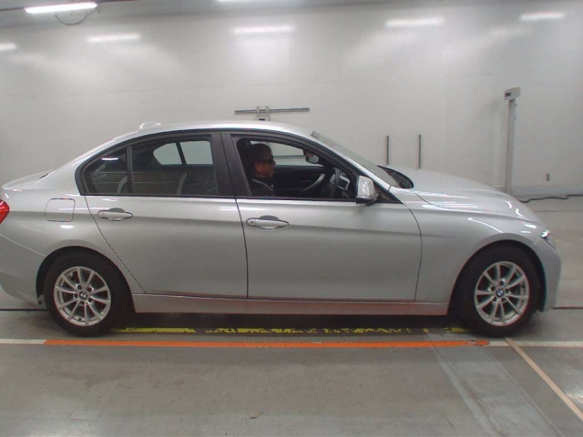 BMW 3 SERIES 2012