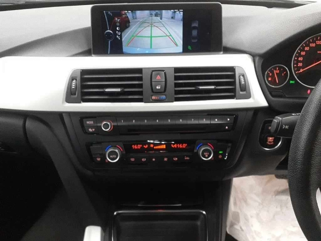BMW 3 SERIES 2012