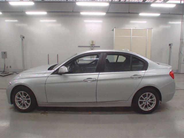 BMW 3 SERIES 2012