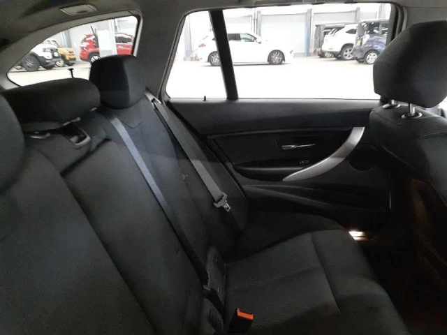 BMW 3 SERIES 2016
