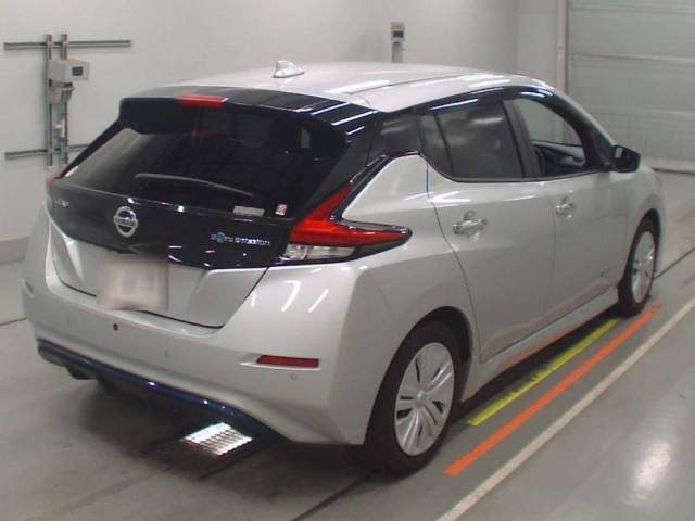 NISSAN LEAF 2020