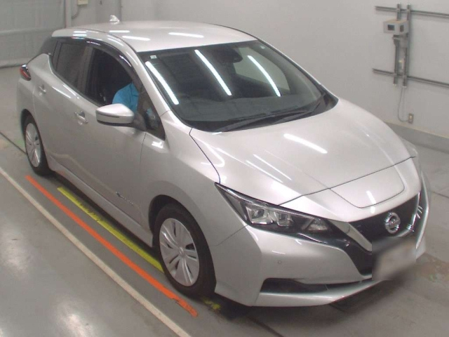 NISSAN LEAF 2020