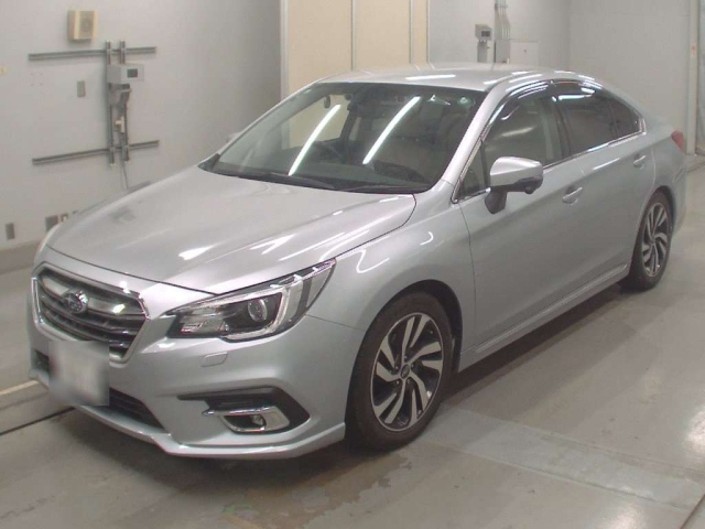 SUBARU LEGACY B4 2017