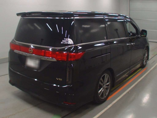 NISSAN ELGRAND 2013