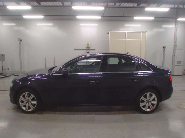 AUDI A4 2012
