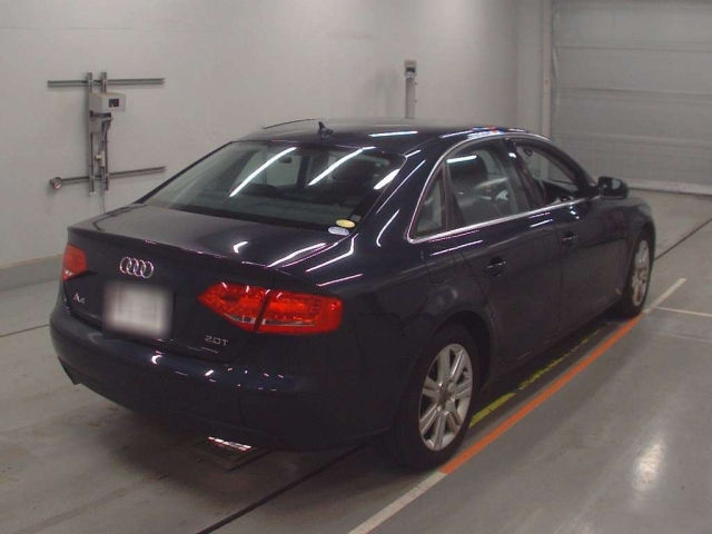 AUDI A4 2012