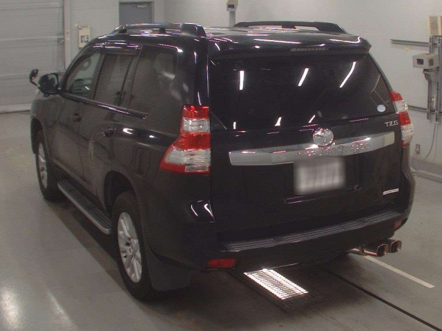 TOYOTA LAND CRUISER PRADO 2015