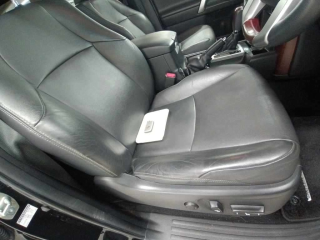 TOYOTA LAND CRUISER PRADO 2015