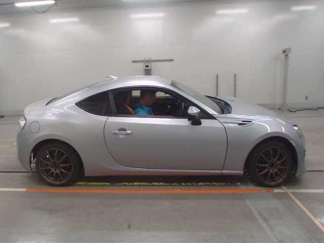 TOYOTA 86 2021