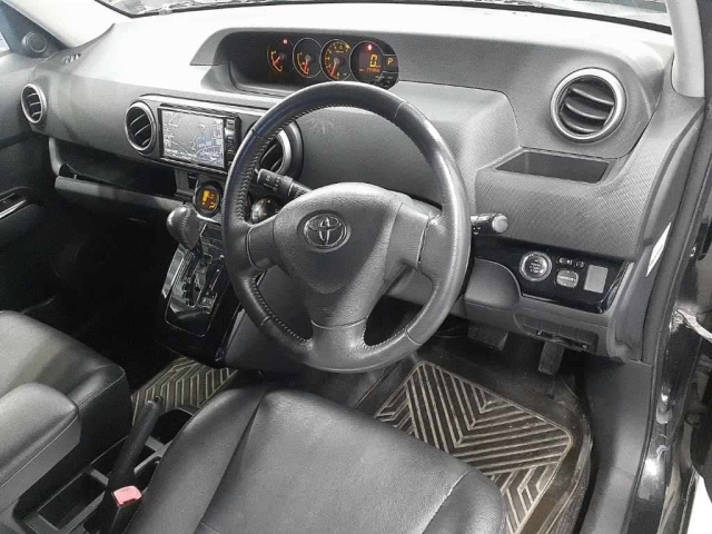 TOYOTA COROLLA RUMION 2012