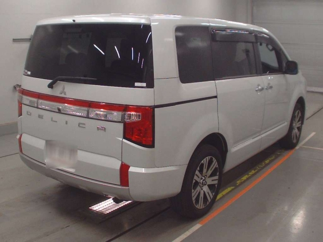 MITSUBISHI DELICA D5 2023