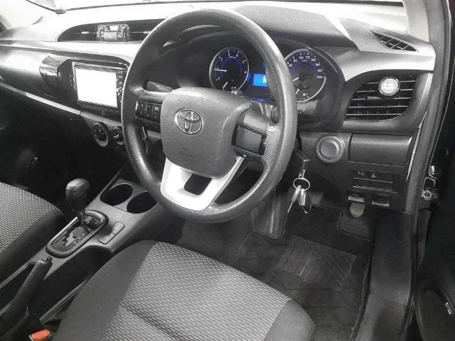 TOYOTA HILUX 2018