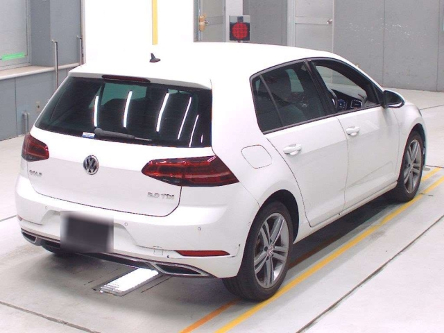 VOLKSWAGEN GOLF 2020