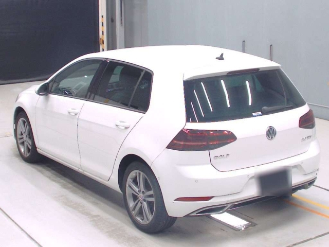 VOLKSWAGEN GOLF 2020