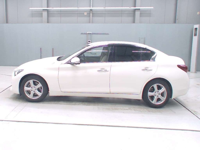 NISSAN SKYLINE 2020