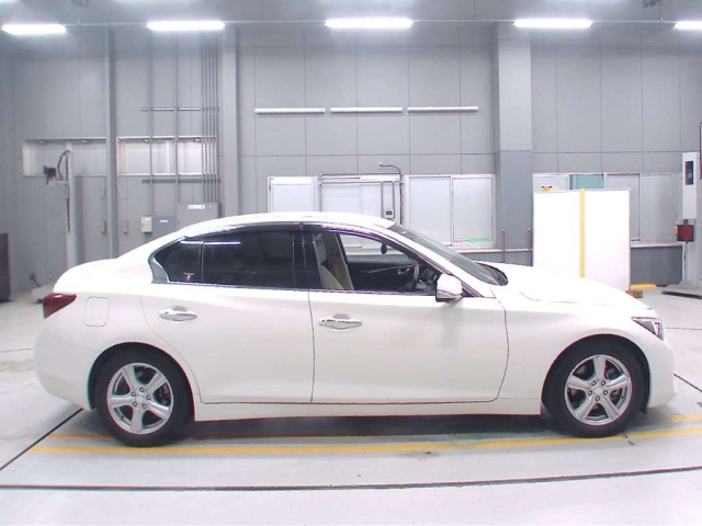 NISSAN SKYLINE 2020