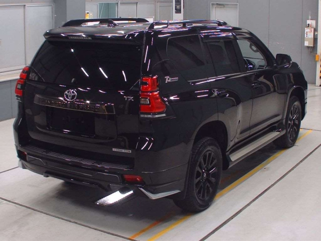 TOYOTA LAND CRUISER PRADO 2022