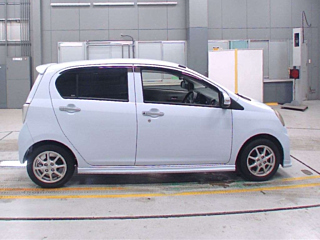 DAIHATSU MIRA E S 2014