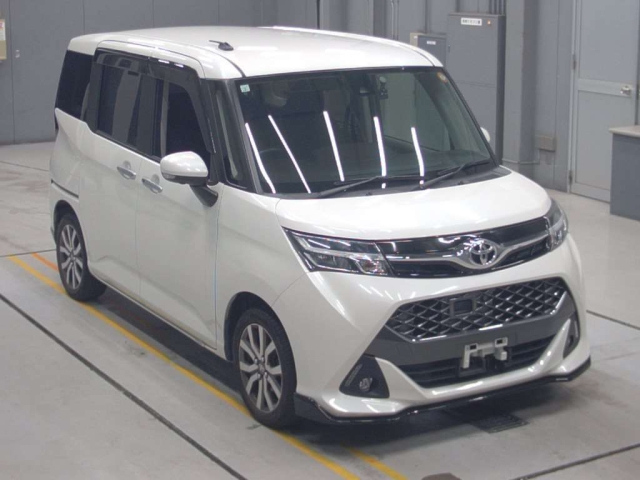 TOYOTA TANK 2017
