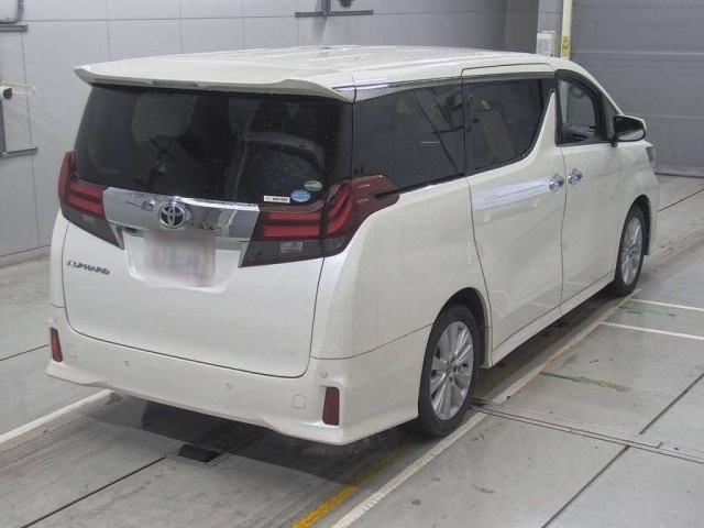 TOYOTA ALPHARD 2015