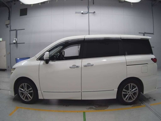NISSAN ELGRAND 2012