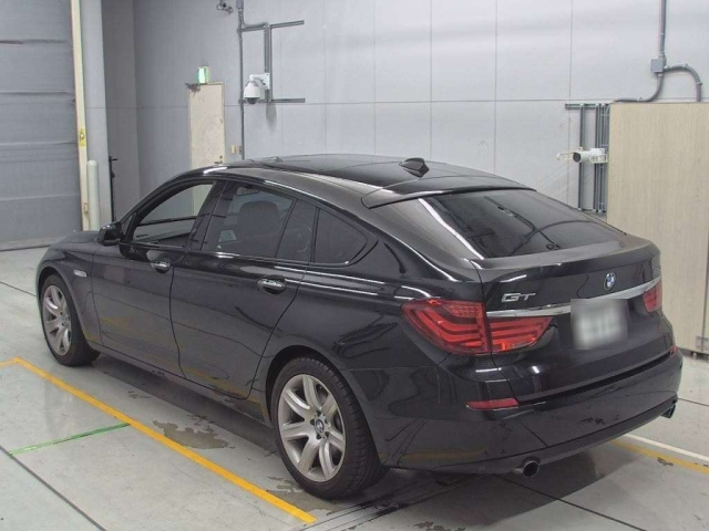 BMW 5 SERIES 2011