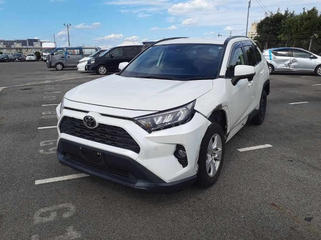 TOYOTA RAV4 2021