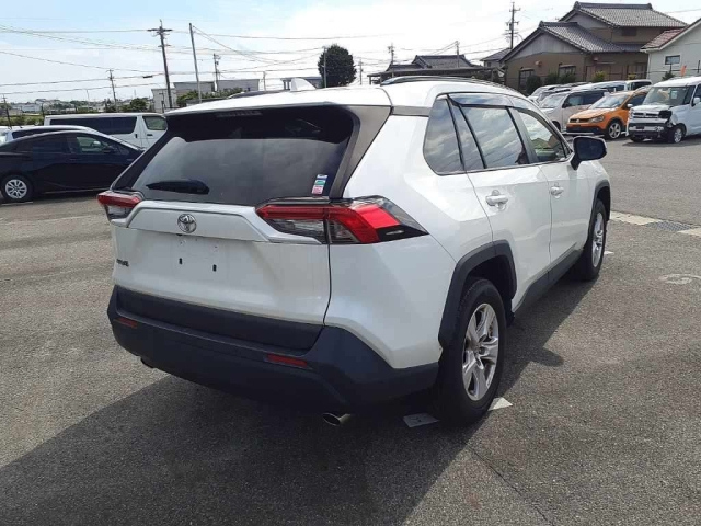 TOYOTA RAV4 2021