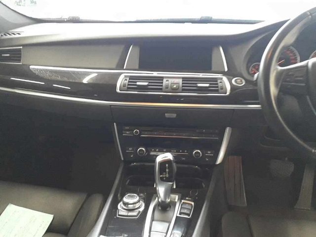 BMW 5 SERIES 2011