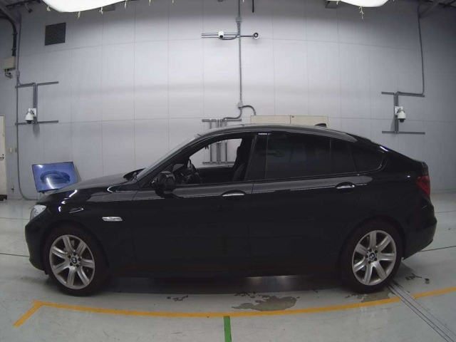 BMW 5 SERIES 2011