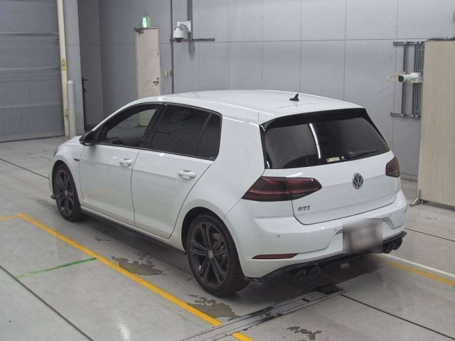 VOLKSWAGEN GOLF 2018