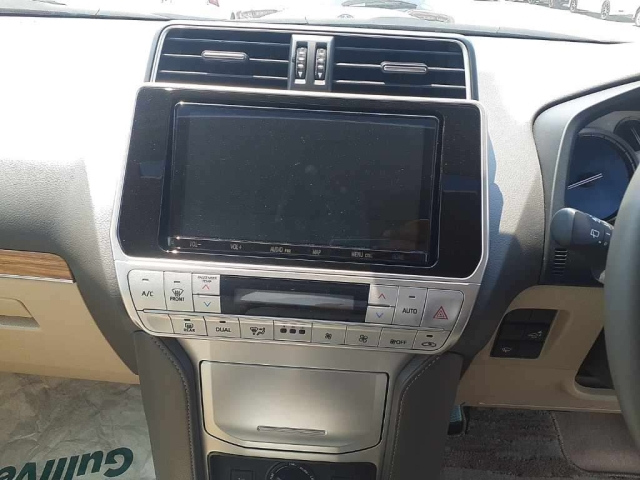 TOYOTA LAND CRUISER PRADO 2023