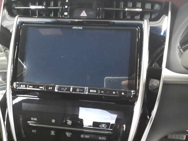 TOYOTA HARRIER 2018
