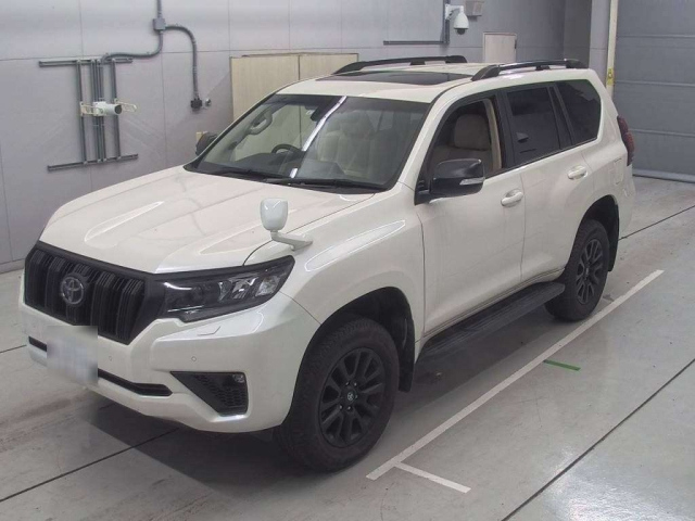 TOYOTA LAND CRUISER PRADO 2023