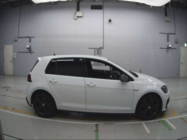 VOLKSWAGEN GOLF 2018