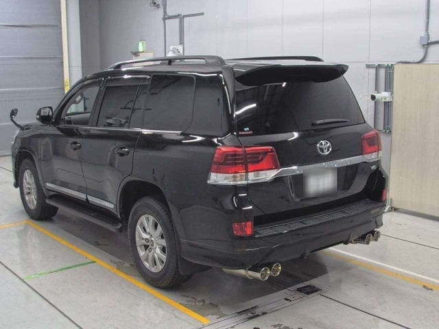 TOYOTA LAND CRUISER 2015