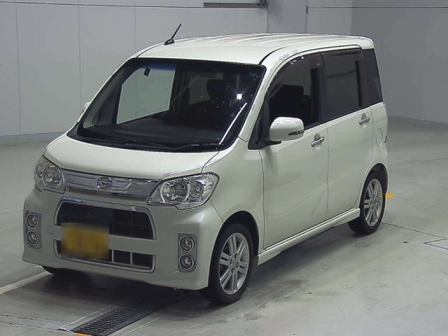 DAIHATSU TANTO EXE 2013