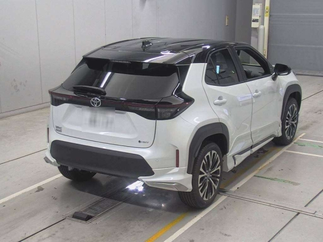 TOYOTA YARIS CROSS 2025