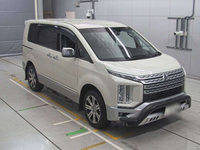 MITSUBISHI DELICA D5 2020