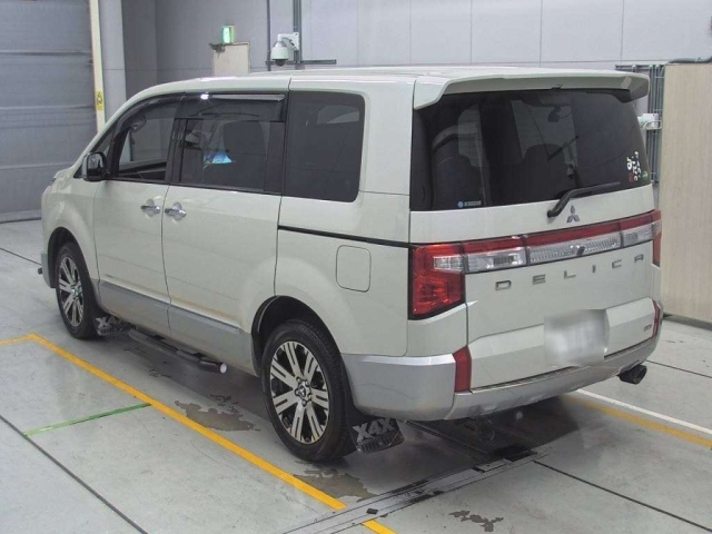 MITSUBISHI DELICA D5 2020
