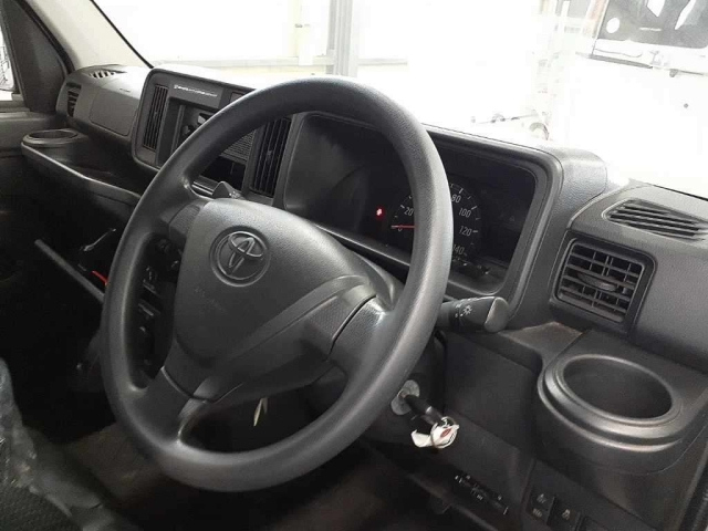 TOYOTA PIXIS VAN 2019