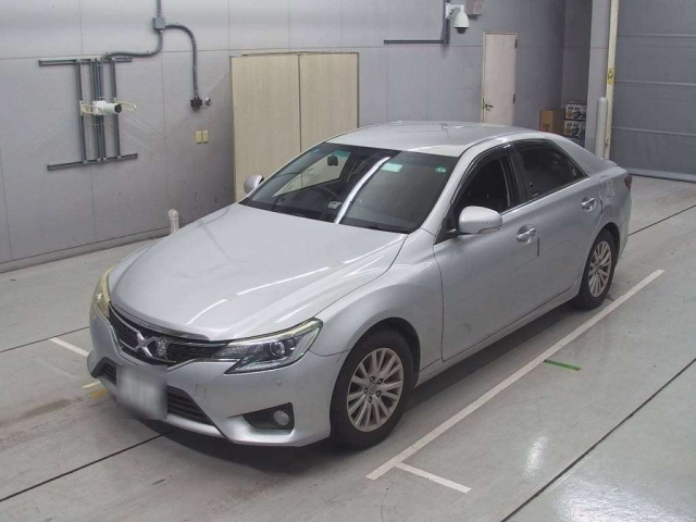 TOYOTA MARK X 2013