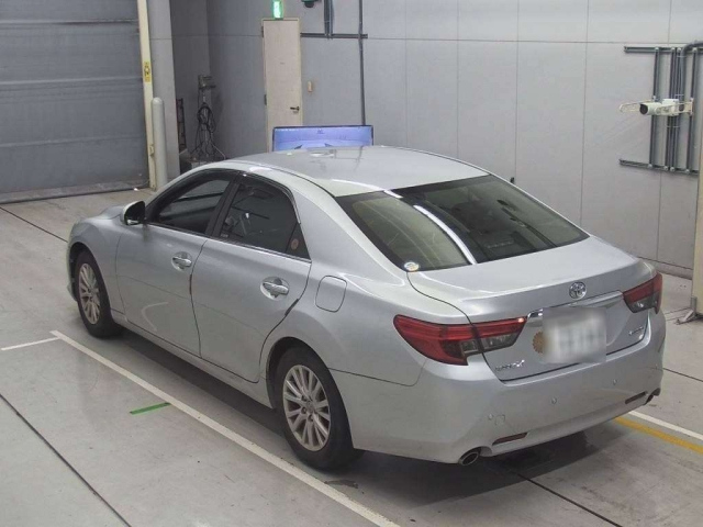 TOYOTA MARK X 2013