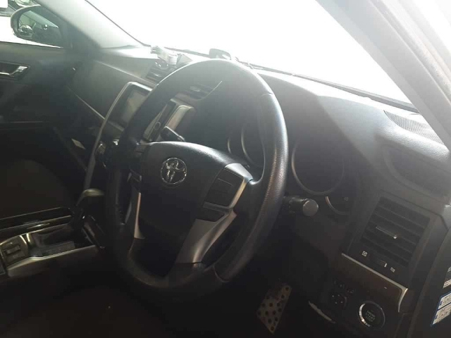 TOYOTA MARK X 2013