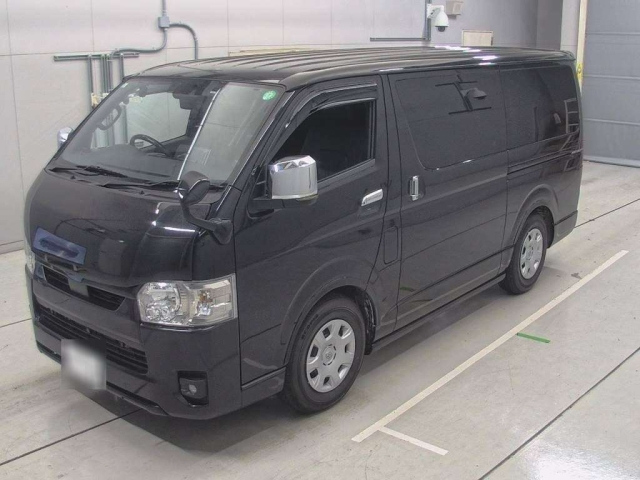 TOYOTA HIACE VAN 2024