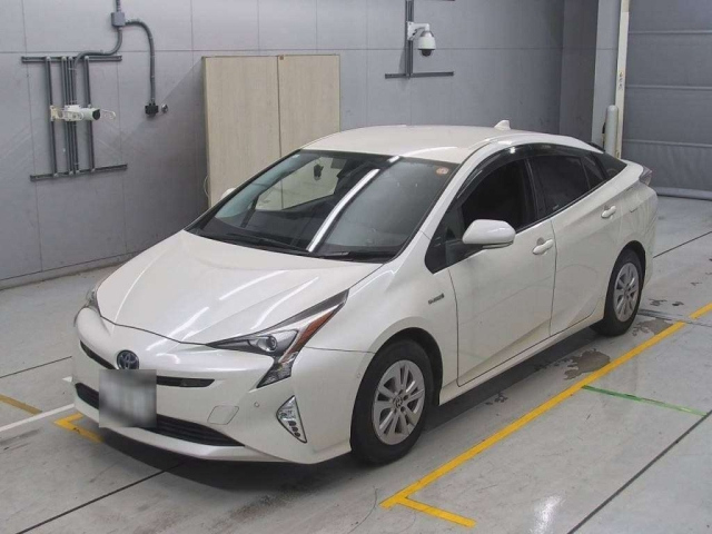 TOYOTA PRIUS 2017