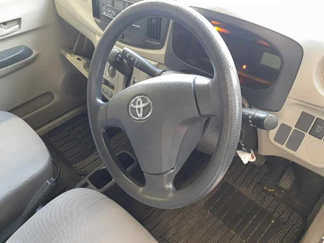 TOYOTA PIXIS EPOCH 2016